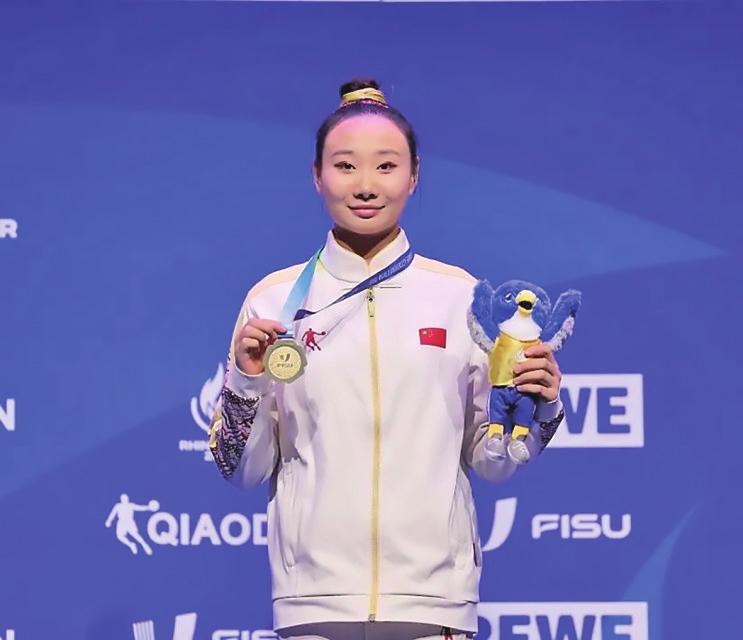 女子篮球队, 动员收获两 女子篮球队, 动员收获两