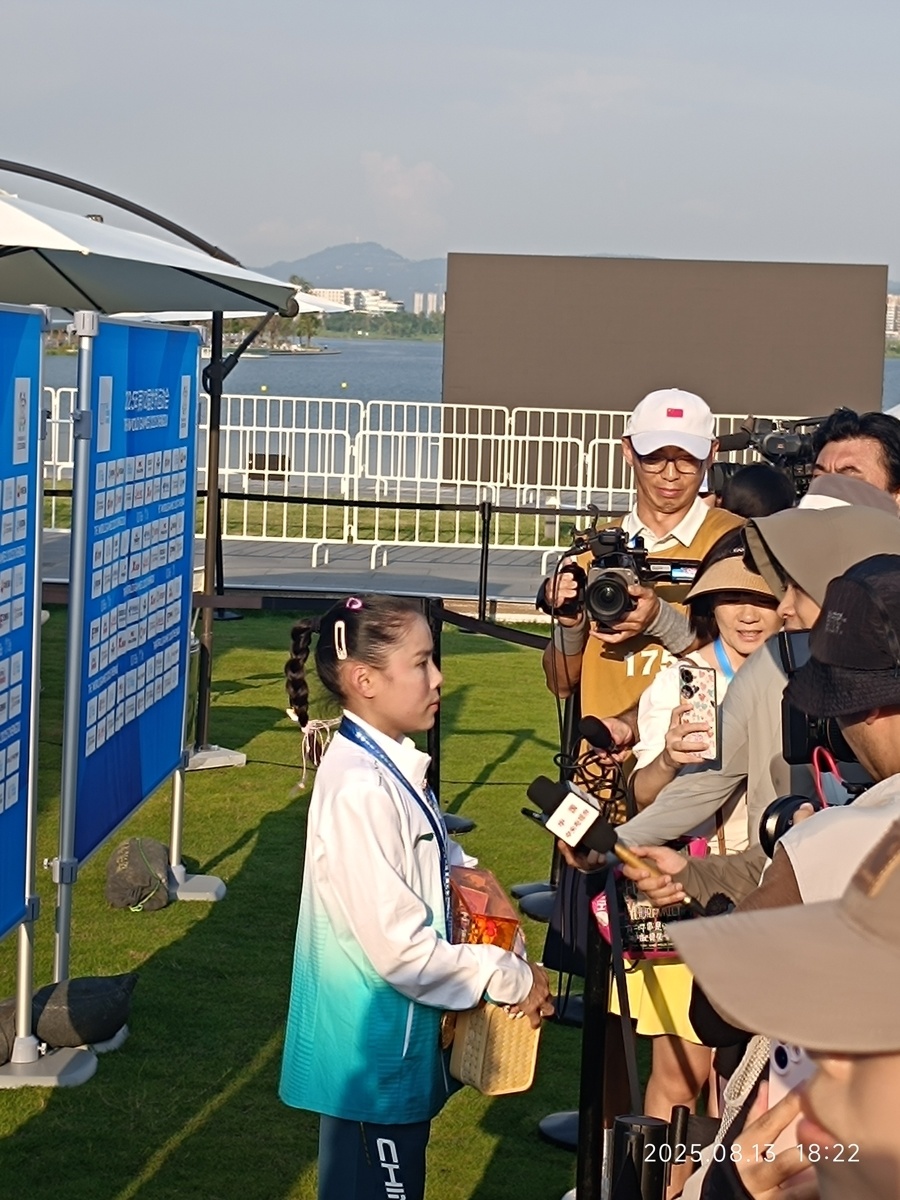 冠军, 演戏剧化一 冠军, 演戏剧化一